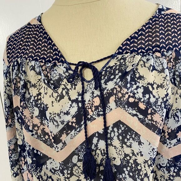 Love, Fire | Sheer Blouse - Picture 5 of 9